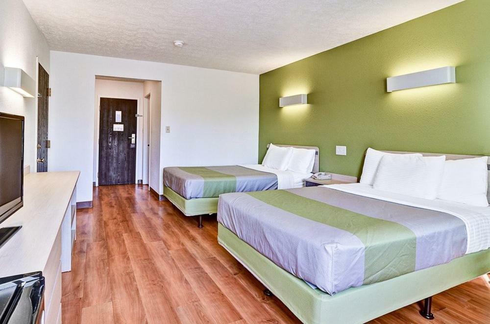 Economy Inn Pittsburgh Airport Moon Township Екстериор снимка